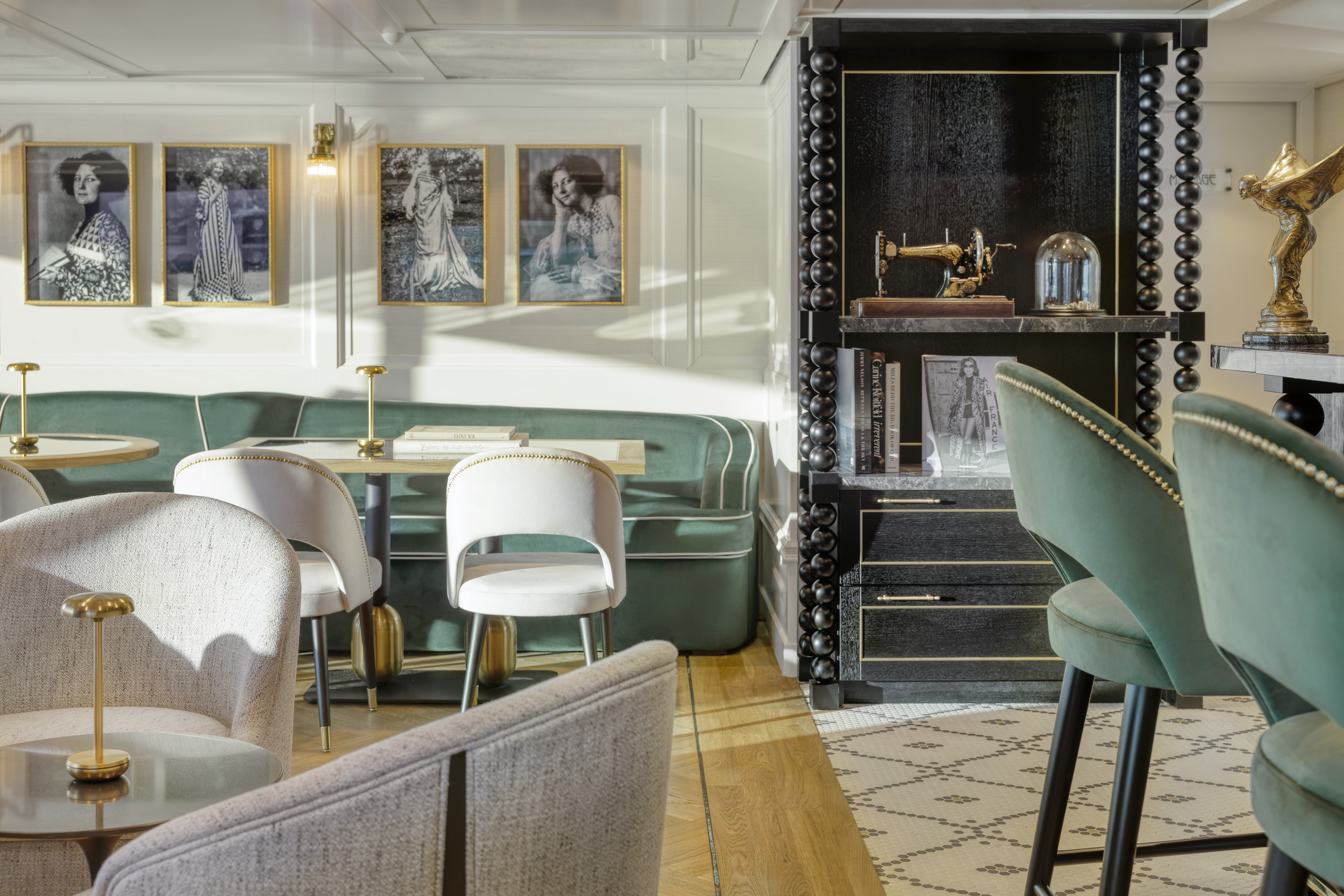 S.S. Emilie - Aft Lounge